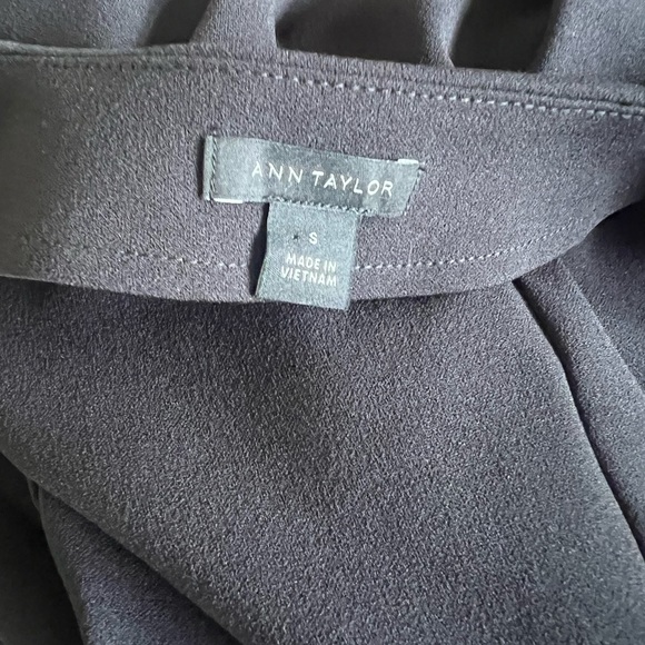 Ann Taylor Black Ling Sleeve Pin tucked Blouse - Picture 9 of 10